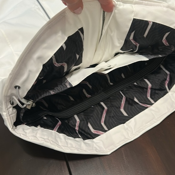 Sunice Stormpack White Softshell Jacket High Collar Thumbholes Women’s Size M - Picture 14 of 17